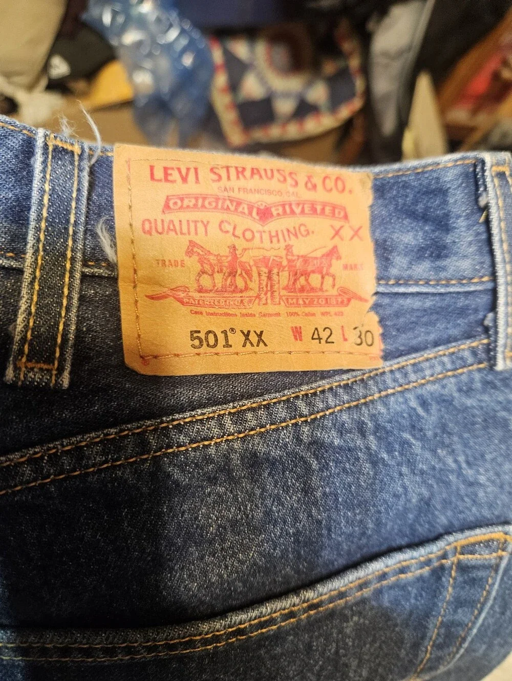 Mens 501 Levis Button Fly Estate Item